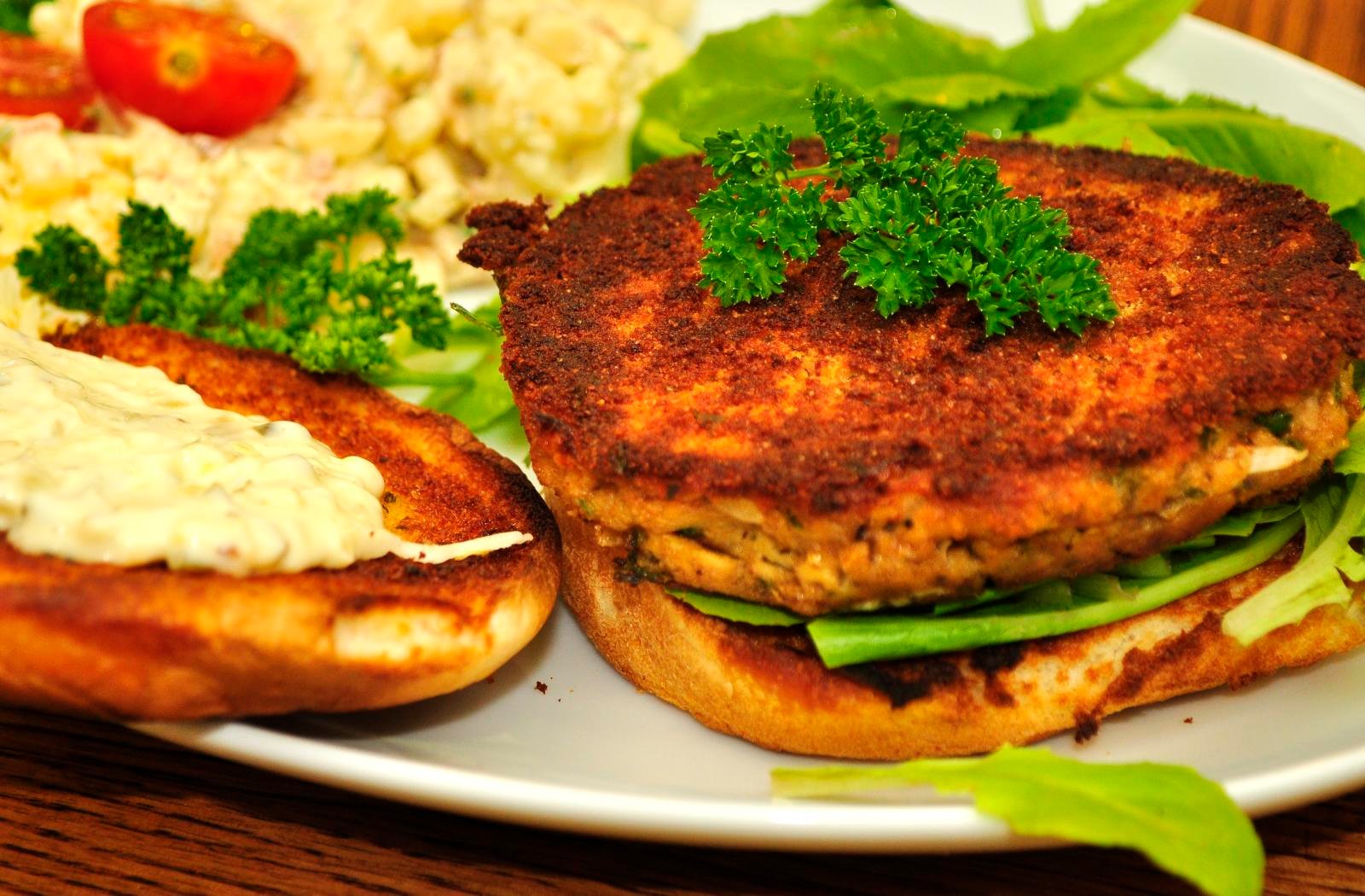 Salmon Burger at Hugo's — halal-labelled, with tartar sauce