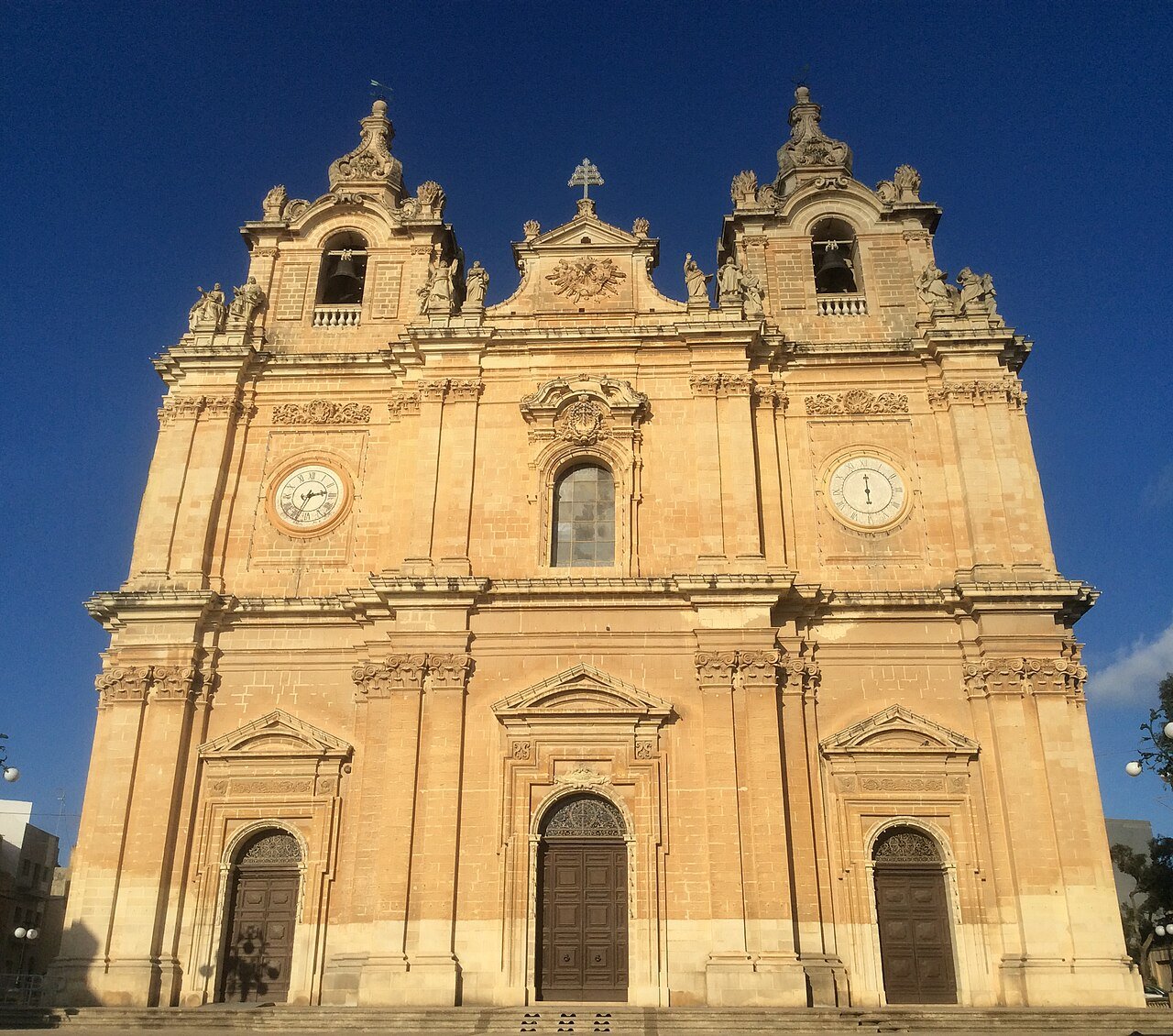 Birkirkara — Malta's largest town, with Pakistani, Indian and Desi halal food