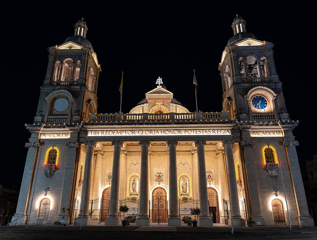 Paola — southern Malta town near the Hypogeum, with affordable halal food